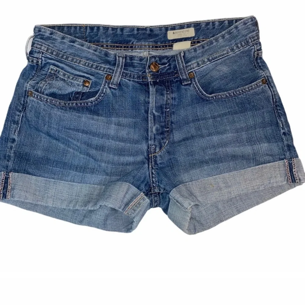 H&M Boyfriend Rolled Cuff Denim Shorts Size 8
